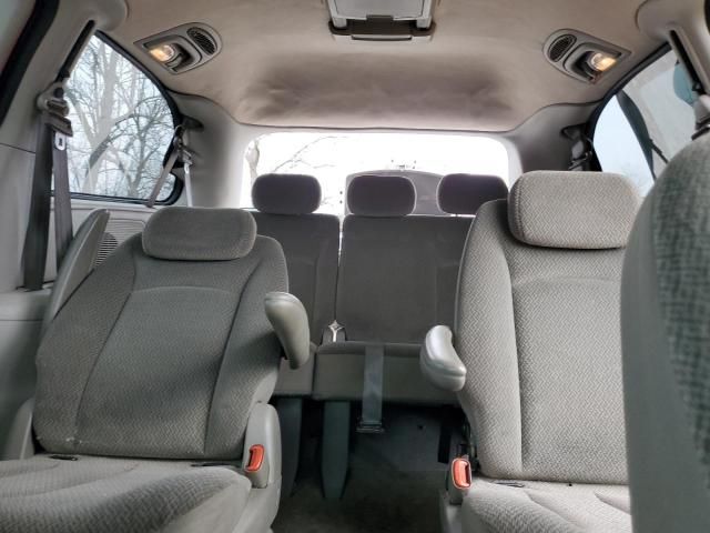 2005 Dodge Grand Caravan SXT