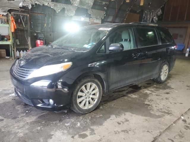 2013 Toyota Sienna XLE