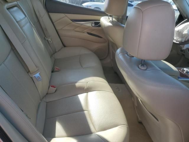 2011 Infiniti M37