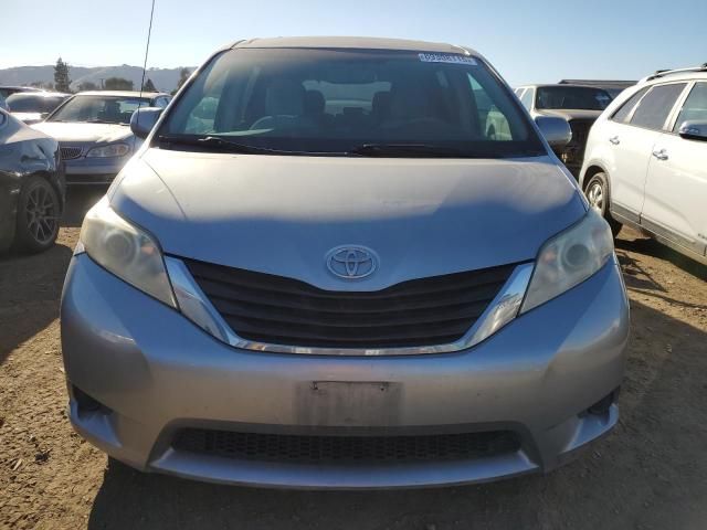 2011 Toyota Sienna LE