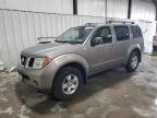 2005 Nissan Pathfinder LE