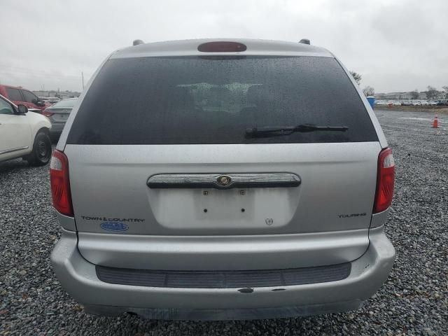 2005 Chrysler Town & Country Touring