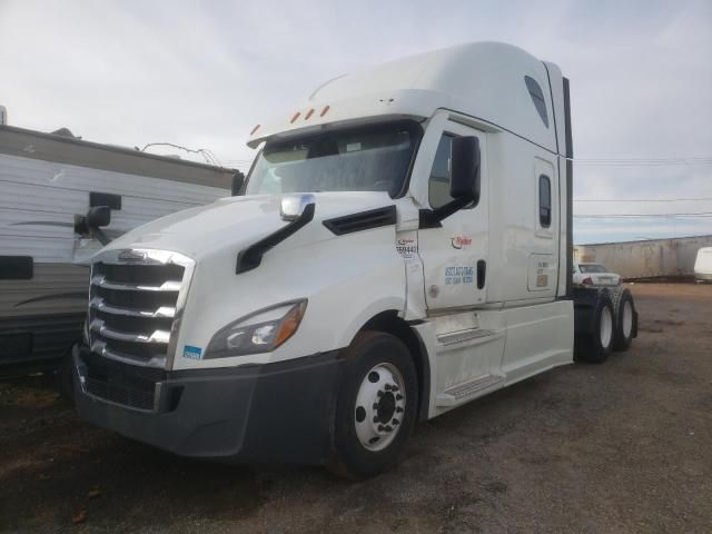 2022 Freightliner Cascadia 126