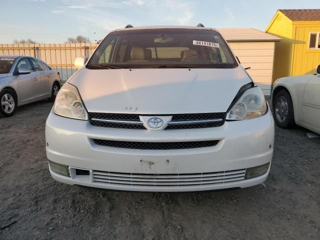 2005 Toyota Sienna XLE