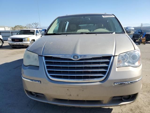 2008 Chrysler Town & Country Limited