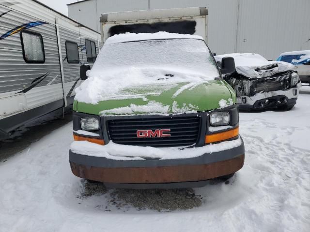 2009 GMC Savana Cutaway G3500