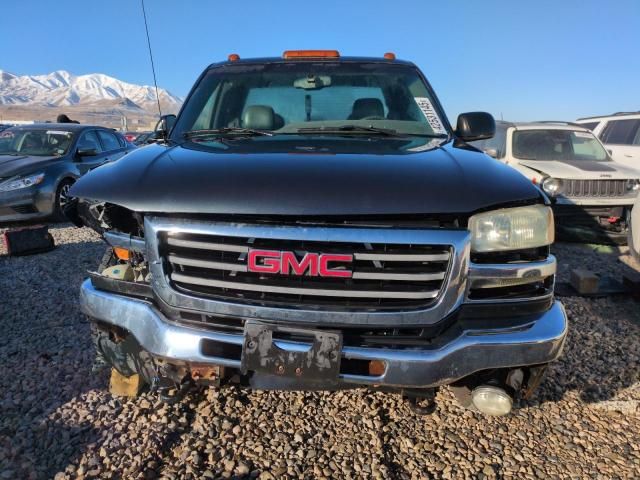 2004 GMC New Sierra K3500