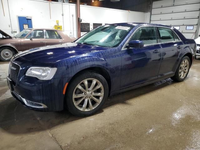 2017 Chrysler 300 Limited