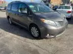 2014 Toyota Sienna XLE