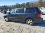 2010 Volkswagen Routan SE