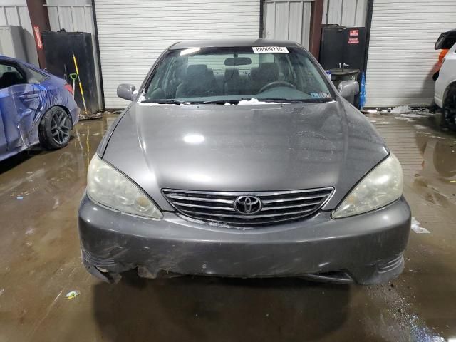 2005 Toyota Camry LE