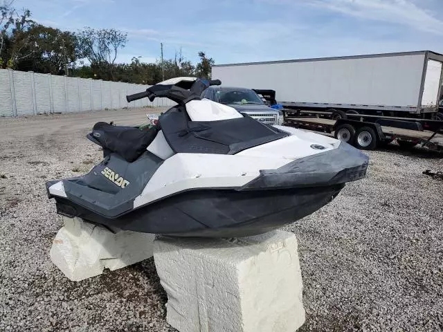 2015 ZZN Seadoo