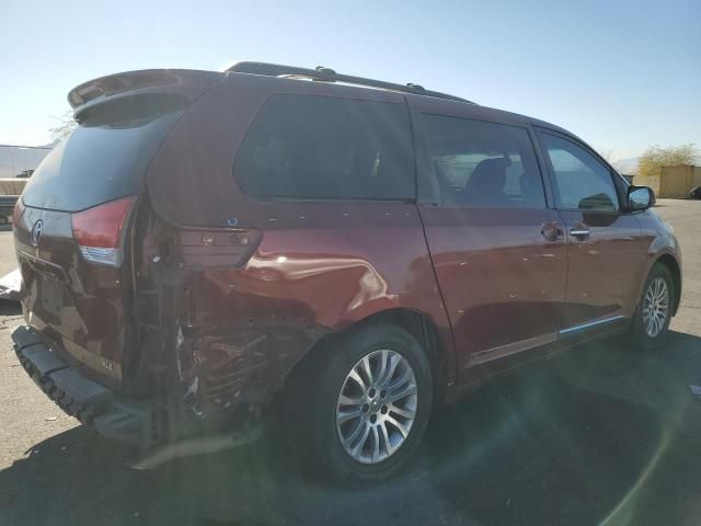 2011 Toyota Sienna XLE