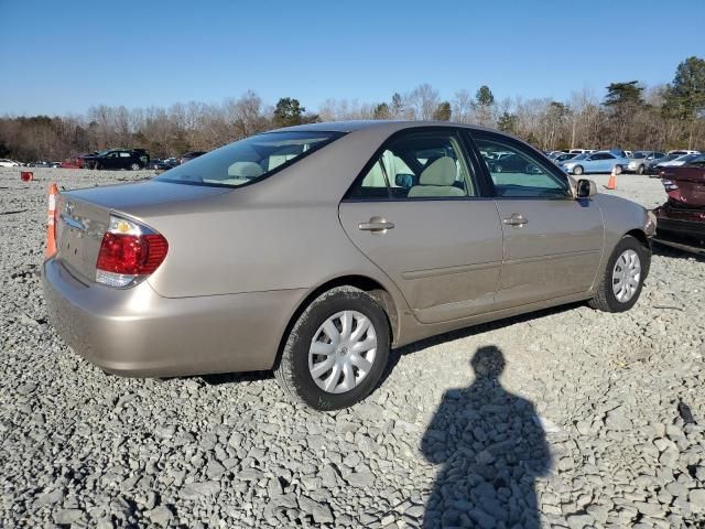 2005 Toyota Camry LE