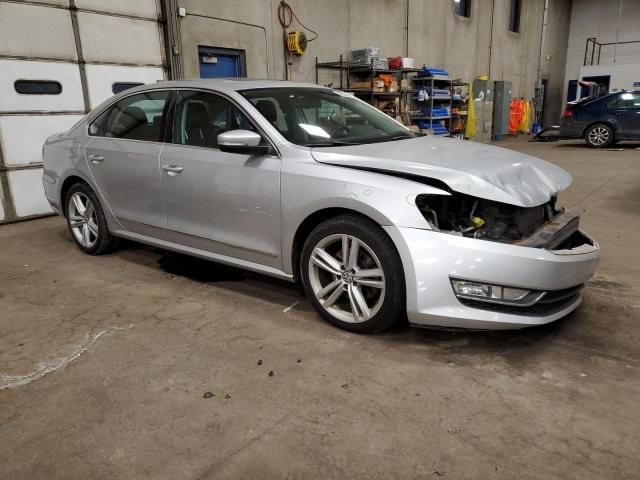 2013 Volkswagen Passat SEL