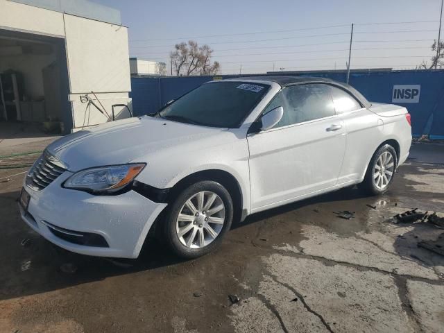 2013 Chrysler 200 Touring