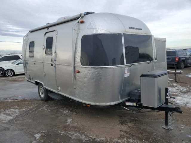 2021 Airstream Camper