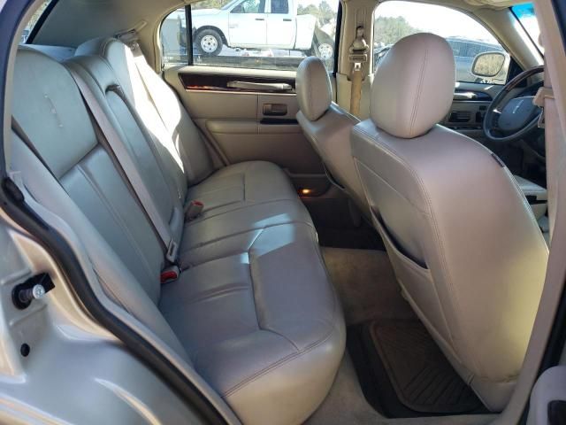 2009 Lincoln Town Car Signature Limited