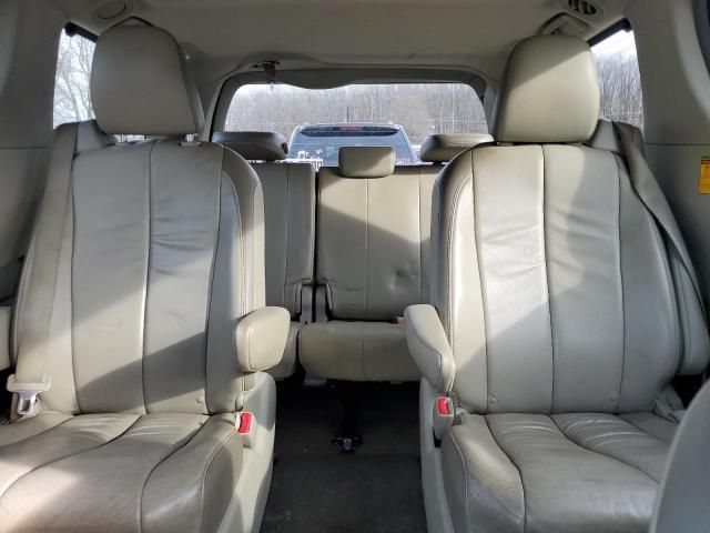 2014 Toyota Sienna XLE