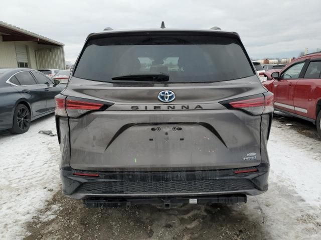 2022 Toyota Sienna XSE