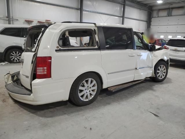 2010 Chrysler Town & Country Touring Plus