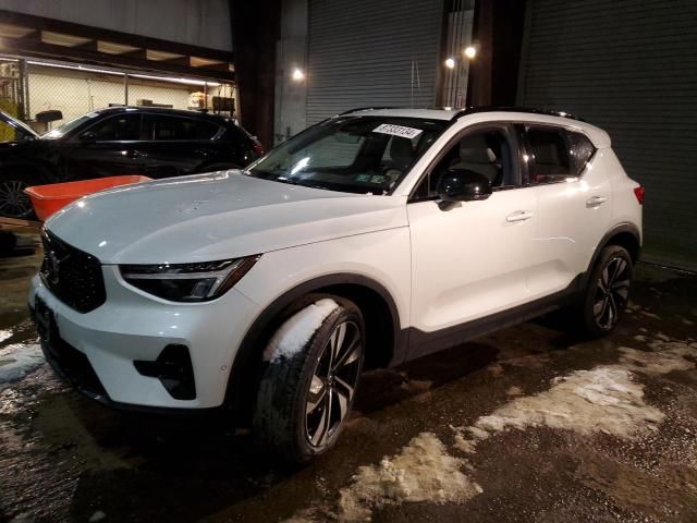 2023 Volvo XC40 Plus