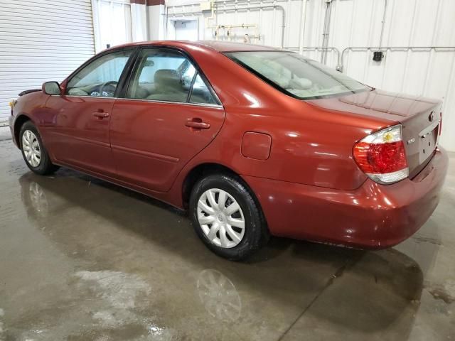 2005 Toyota Camry LE