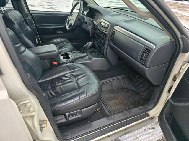 2004 Jeep Grand Cherokee Laredo