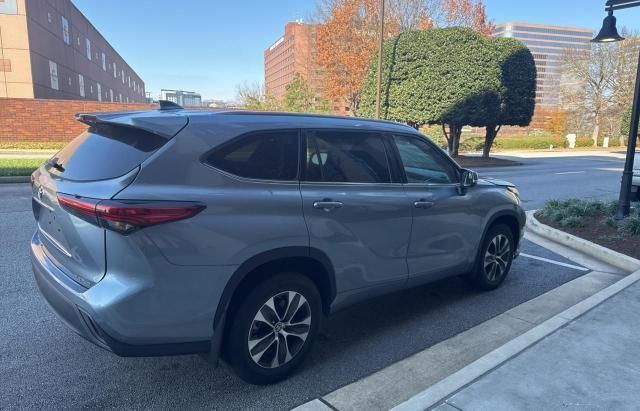 2020 Toyota Highlander XLE