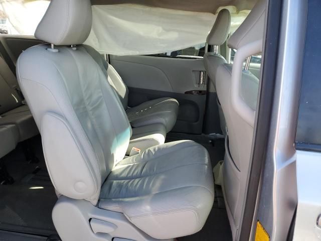 2011 Toyota Sienna XLE