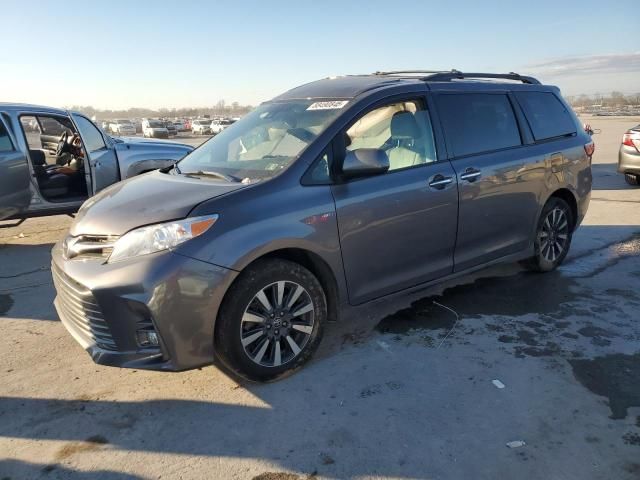 2019 Toyota Sienna XLE