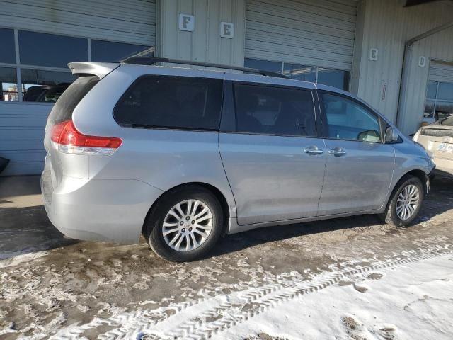 2013 Toyota Sienna XLE