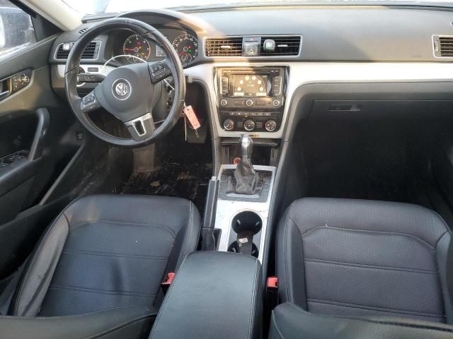 2013 Volkswagen Passat SE