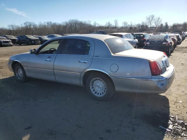 1999 Lincoln Town Car Executive