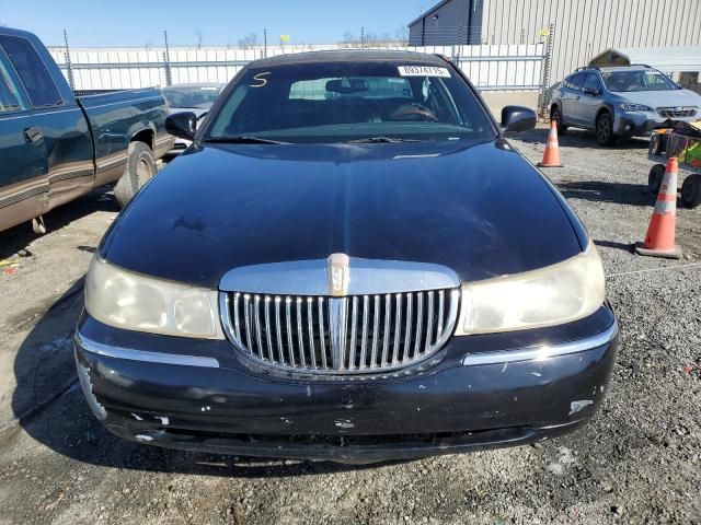 2001 Lincoln Town Car Signature