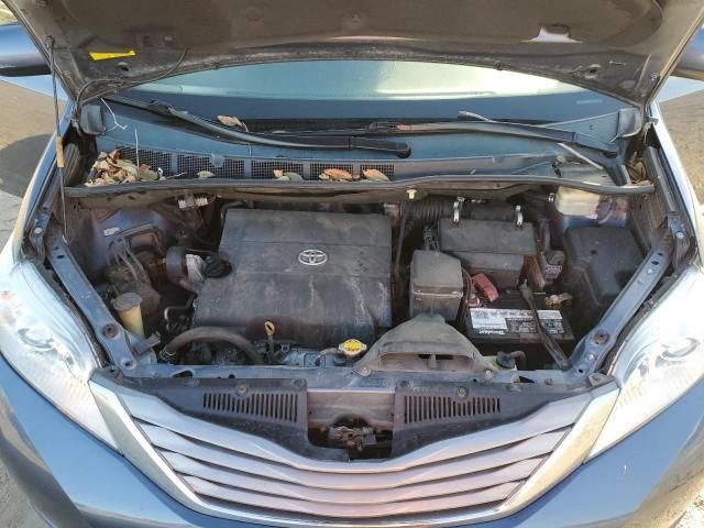 2015 Toyota Sienna XLE