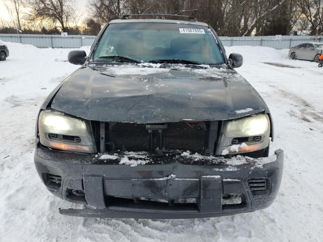 2004 Chevrolet Trailblazer LS