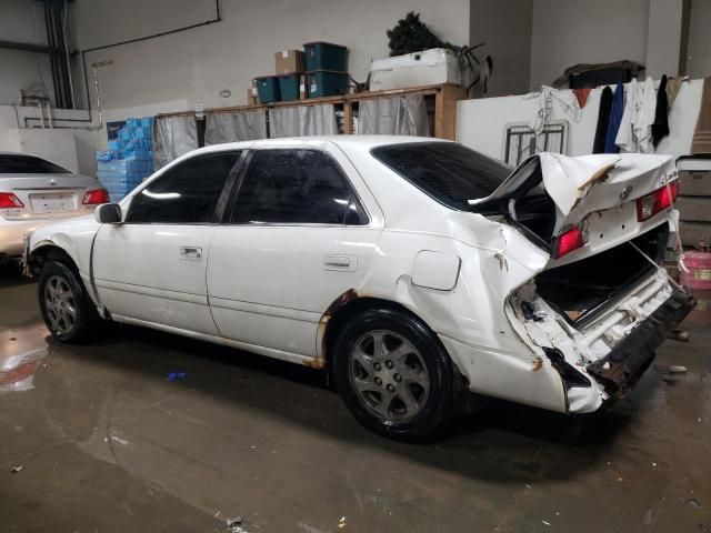 2000 Toyota Camry LE