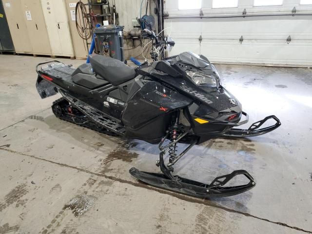 2023 Skidoo 2023 Skidoo Renegade