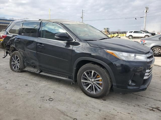 2018 Toyota Highlander SE