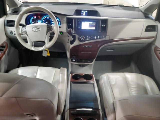 2014 Toyota Sienna XLE