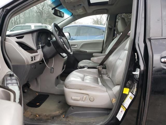 2016 Toyota Sienna XLE