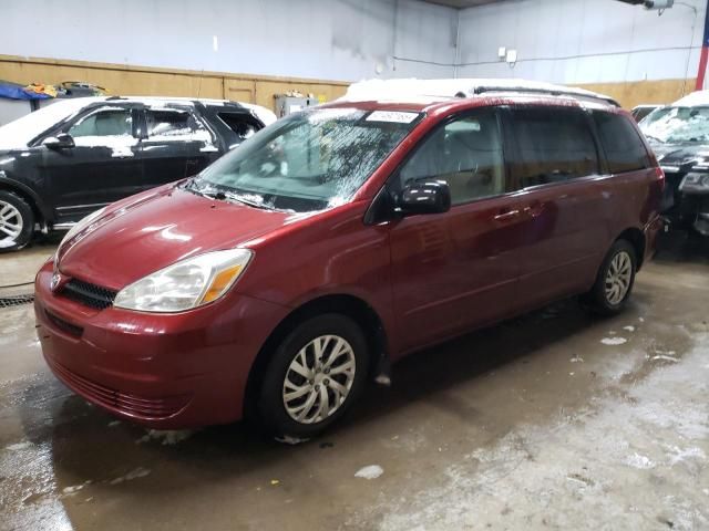 2004 Toyota Sienna CE