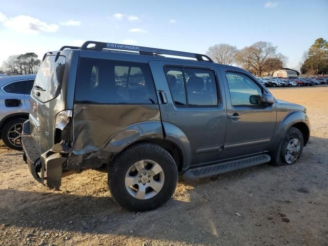 2006 Nissan Pathfinder LE