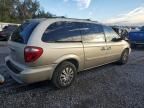 2005 Chrysler Town & Country LX