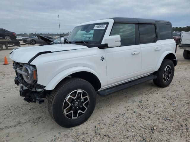 2024 Ford Bronco Outer Banks