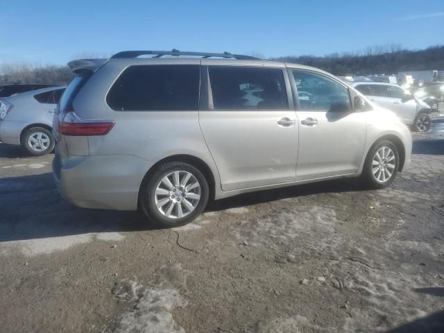 2017 Toyota Sienna XLE