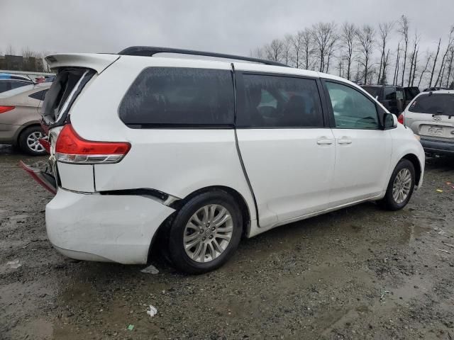 2014 Toyota Sienna XLE