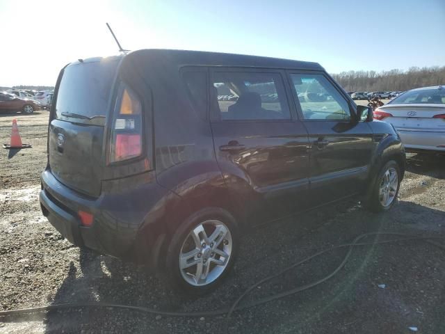 2011 KIA Soul +