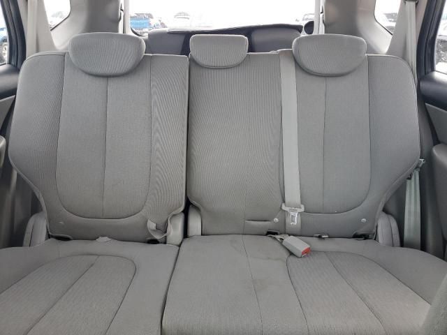 2009 KIA Rondo Base